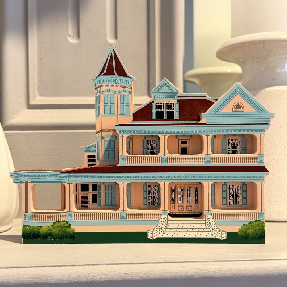 #6 SHELIA'S COLLECTIBLE HOUSES "SOUTHERNMOST HOUSE" KEY WEST, FLORIDA Built 1896
